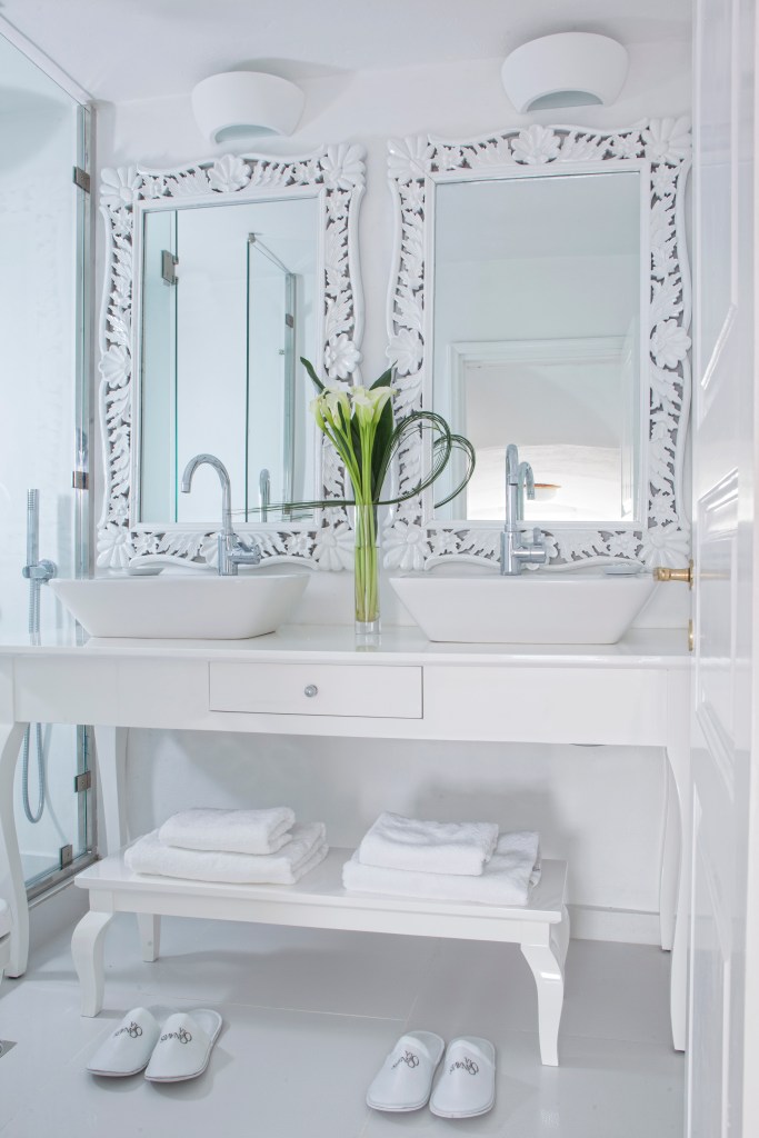 Canaves Oia Suites_46